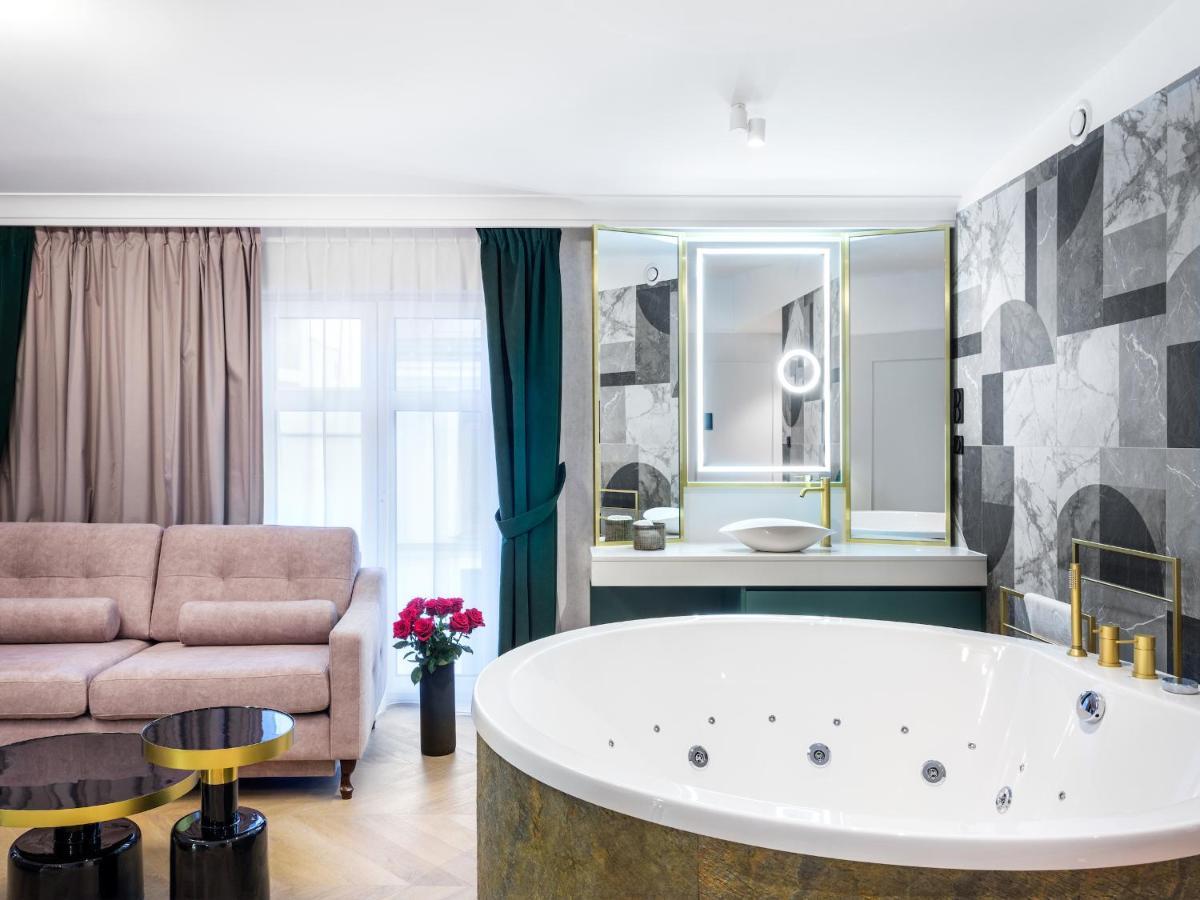 Golden Queen Deluxe Jacuzzi Apartments - Old Town Kraków Zewnętrze zdjęcie